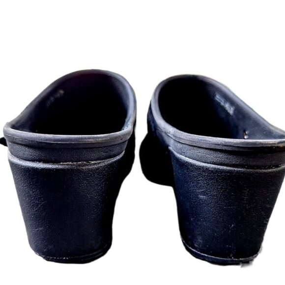 Black Crocs Women's Sarah Clogs Size 10 NICE - Picture 5 of 11